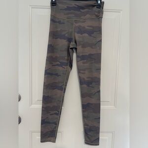 Yelete Women's active Camouflage Leggings S